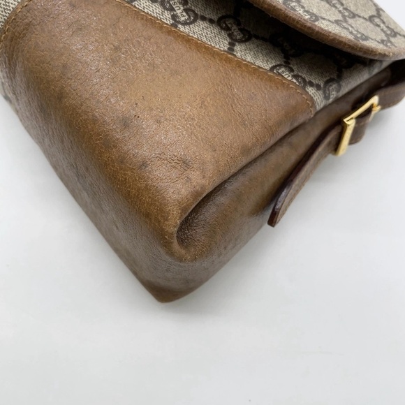 Authentic GUCCI GG Plus Beige Brown
PVC Leather Shoulder Bag - Picture 6 of 16